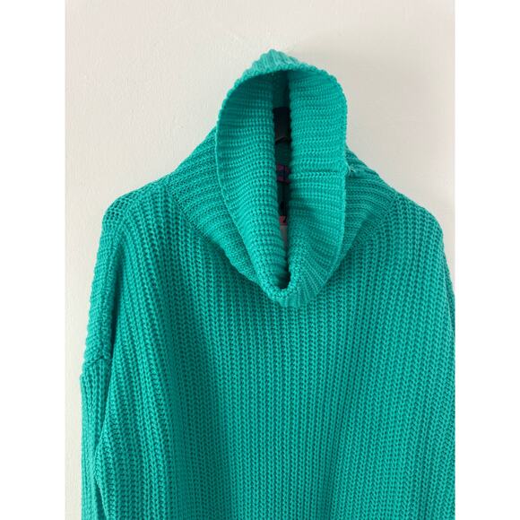 Edikted sweat XS-S over sized Miami Dolphins teal green Christmas holiday NEW - Picture 9 of 9